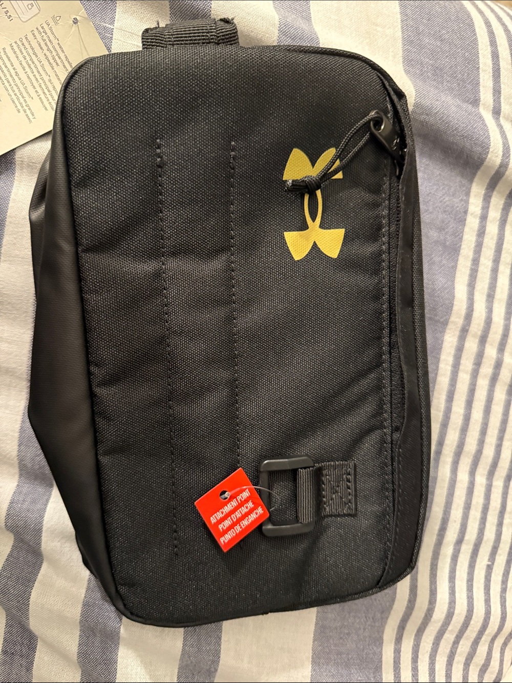 Under Armour Black 5.5L toiletry bag